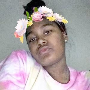 Meet your Posher, Renà